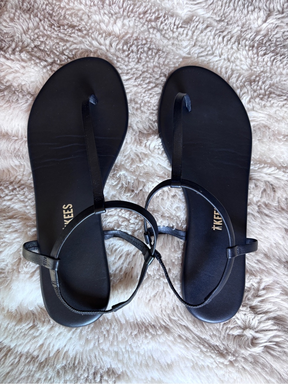 TKEES Black Miriana Circle Strap Sandals